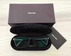 トムフォードのメガネやサングラスはどこで買う？TOMFORDが買えるお店紹介！